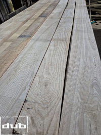 Доска ясеня сухая обрезная 1 сорт 3000х150х32мм